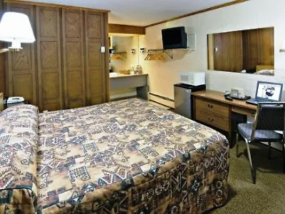 Motel Canadas Best Value Inn YYC