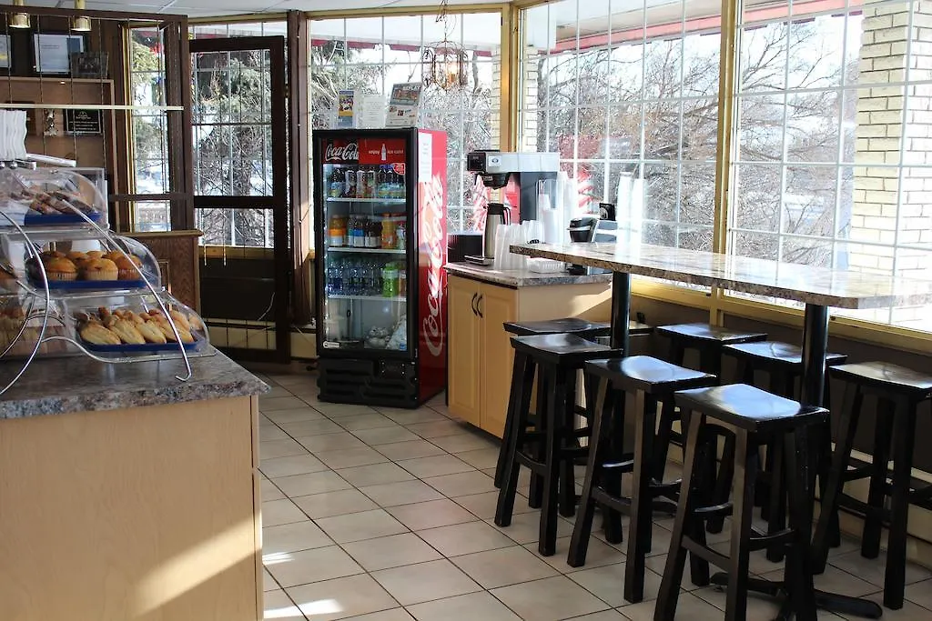 Canadas Best Value Inn YYC Motel